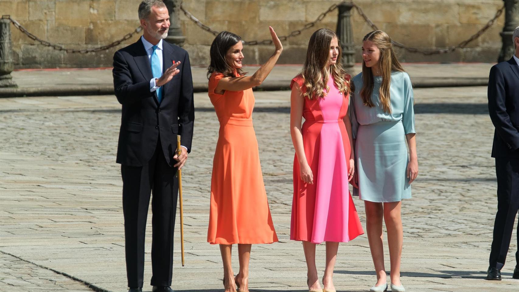 Los Reyes y sus hijas, la princesa Leonor y la infanta Sofía.