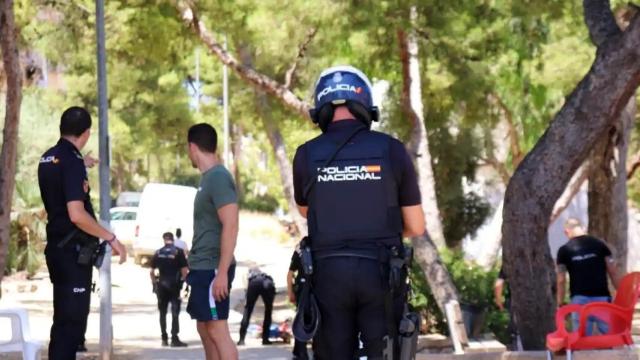 Agentes de la Policía Nacional, en una imagen de archivo. EE