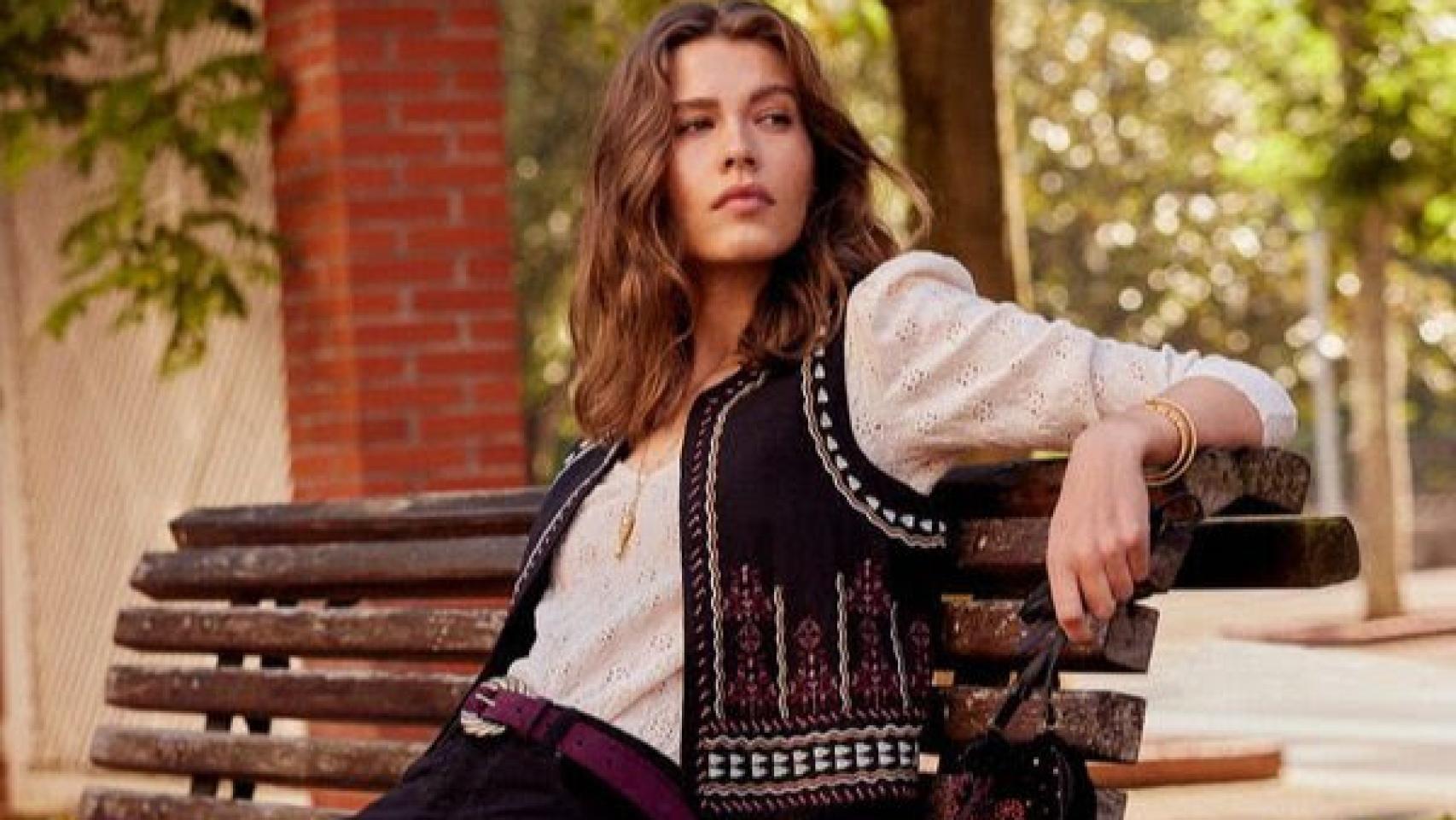Jimena, la nueva colección de Hoss Intropia, incorpora el negro en sus prendas.