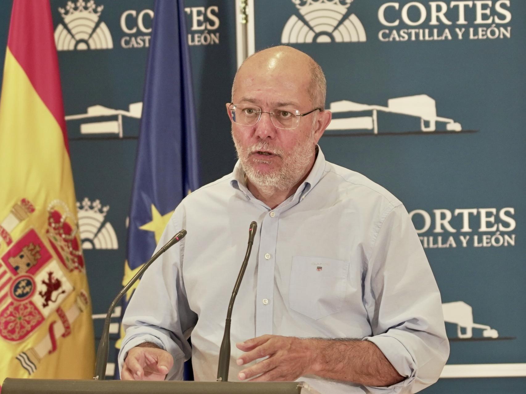Imagen de archivo de una rueda de prensa del procurador de Ciudadanos, Francisco Igea.