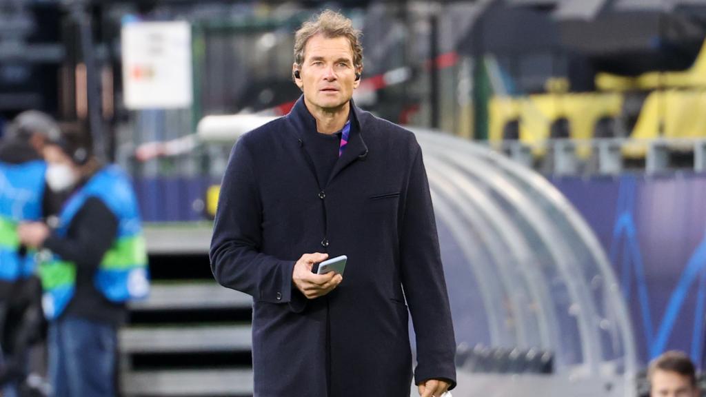 El exportero Jens Lehmann, durante un partido de Champions entre el Borussia Dortmund y el Manchester City