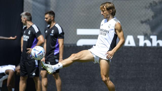 Luka Modric durante un entrenamiento con el Real Madrid