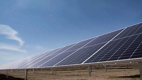 La empresa inversora de Amancio Ortega compra el 49 % de un parque fotovoltaico de Ciudad Real