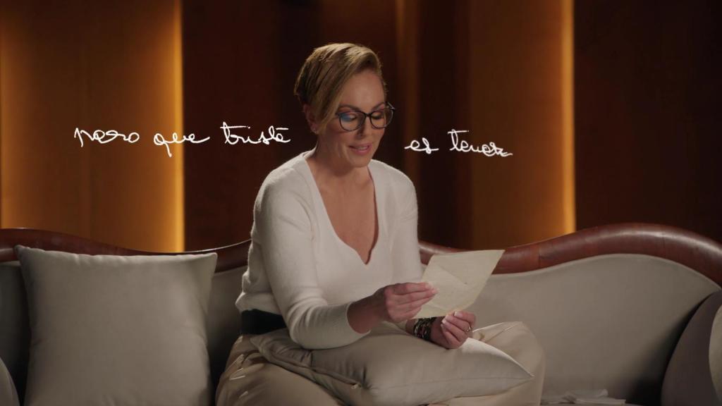 Rocío Carrasco ha leído la canción que su madre escribió para Pedro Carrasco.