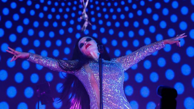 Alaska, en un momento de la actuación de Fangoria.