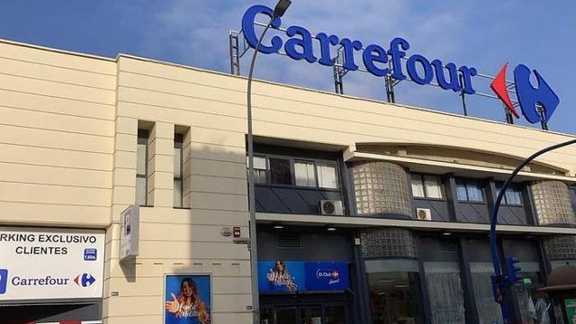 Fachada de Carrefour.