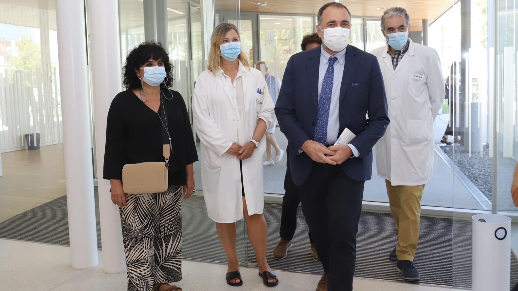 Visita del conselleiro de Sanidade al centro de salud de A Estrada.