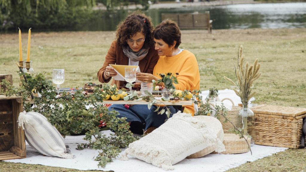 Toni Acosta y Silvia Abril en 'El gran sarao'.
