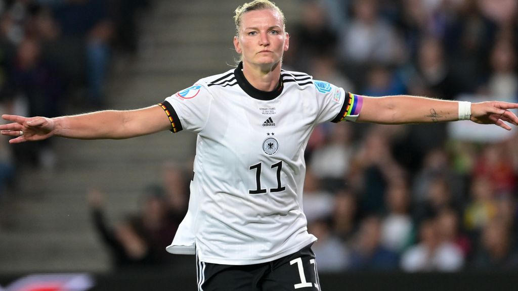 Alexandra Popp, en un partido de la selección de Alemania de fútbol femenino