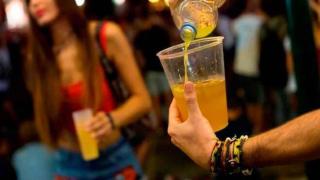 Imagen de archivo de un botellón.