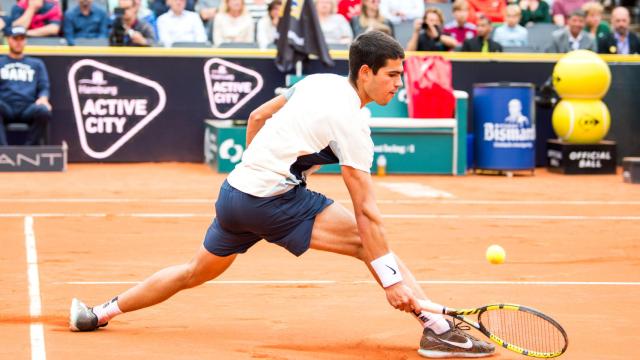 Carlos Alcaraz en el torneo de Umag.