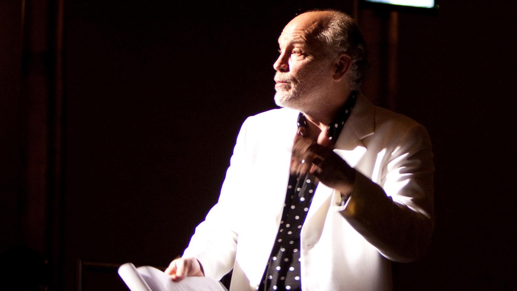 John Malkovich en 'The Infernal Comedy'. Foto: Olga Martschitsch