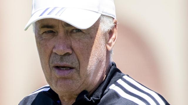 Carlo Ancelotti durante un entrenamiento del Real Madrid