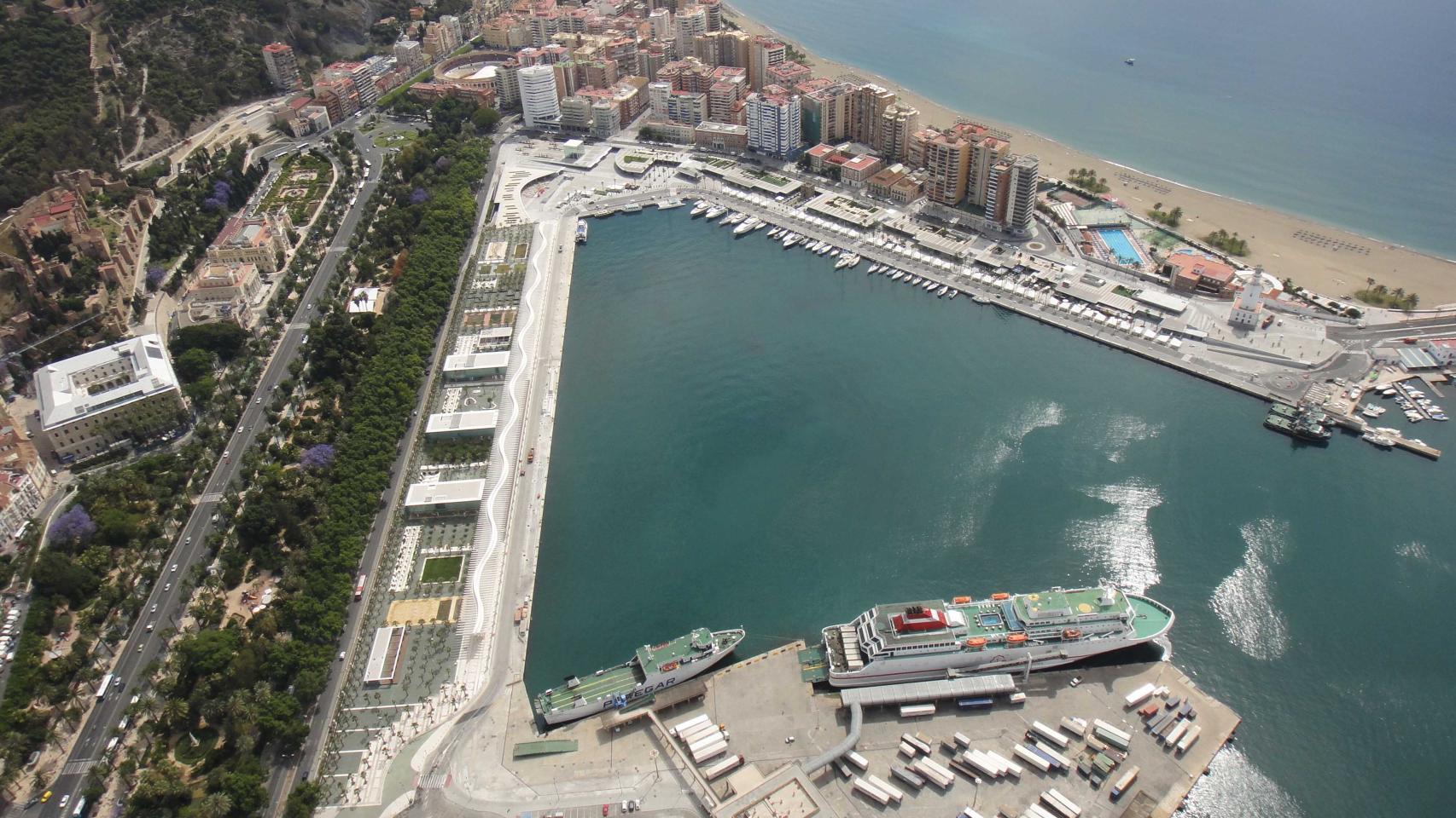 Vista del puerto de Málaga.