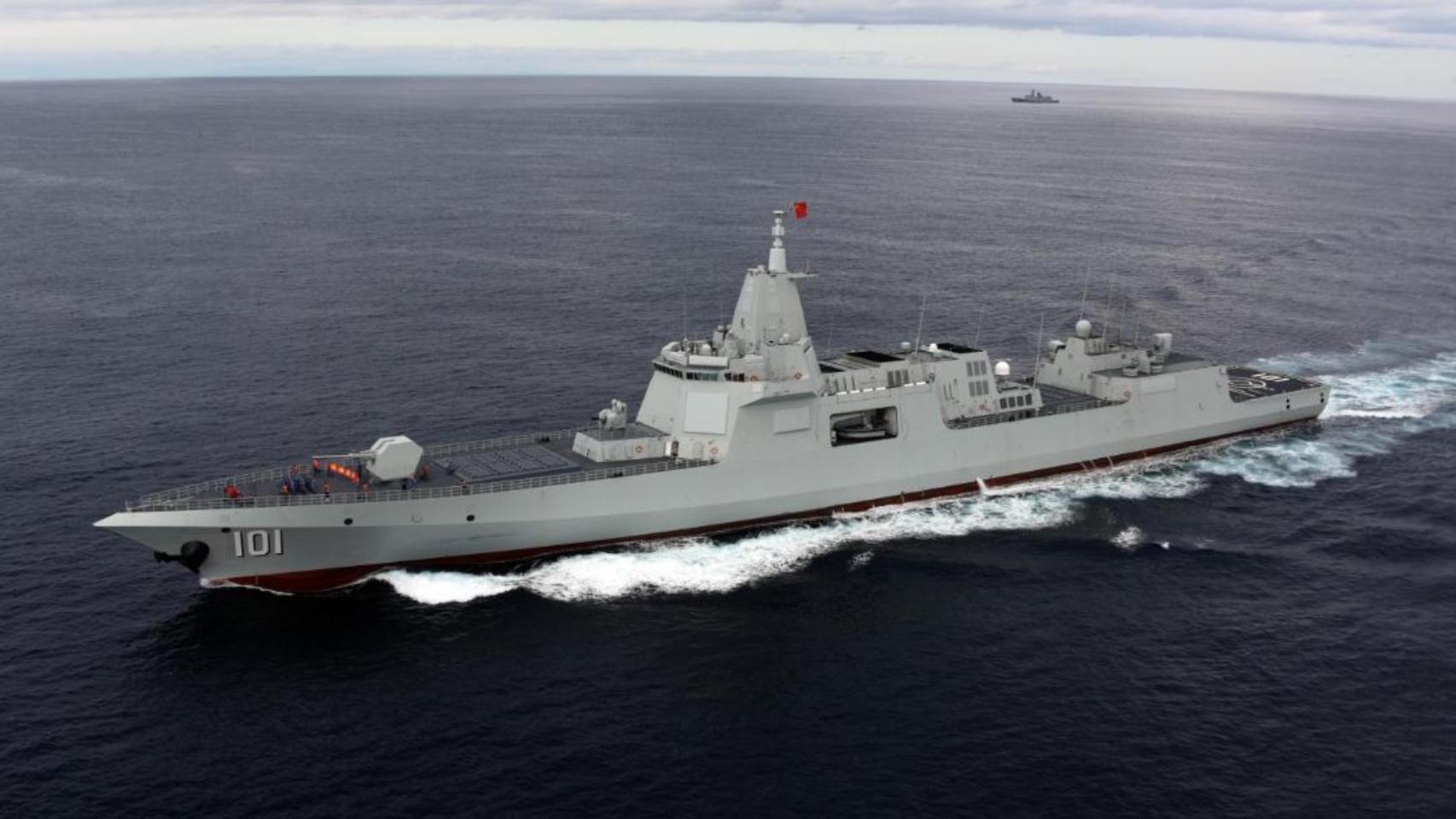 Nanchang, el primer destructor de la clase Tipo 055