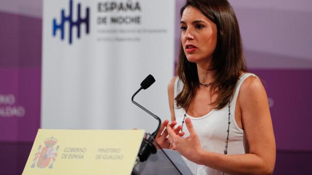 La ministra de Igualdad, Irene Montero, tras reunirse con las patronales del ocio.