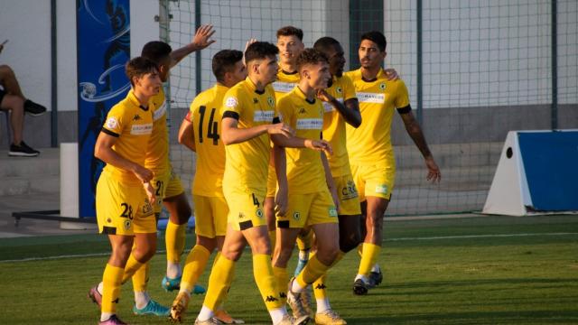El equipo, en un entrenamiento reciente.