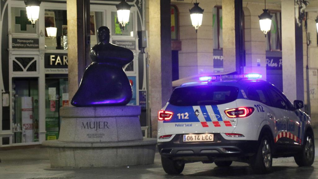 Imagen de un vehículo de la Policía Local de Palencia.