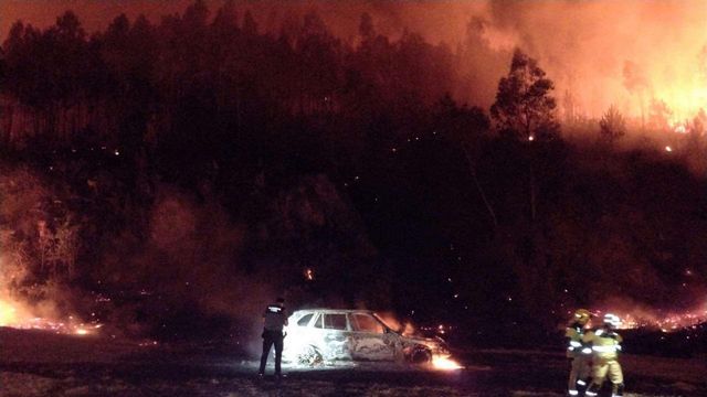 Incendio en Boiro