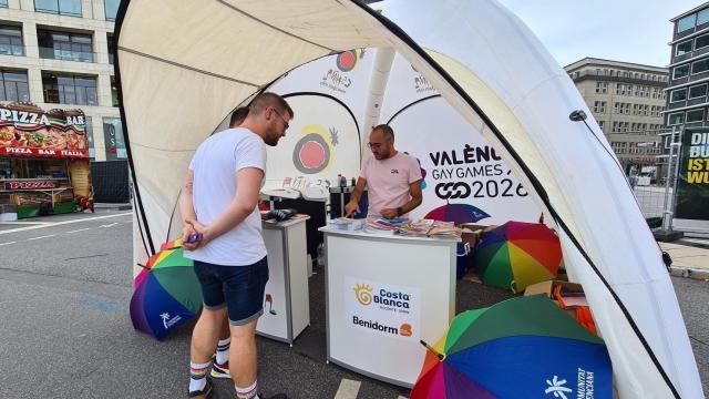 La Costa Blanca exhibe en Alemania la amplia oferta de turismo LGBTQ+.