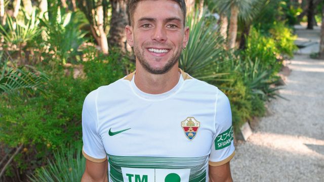 Lucas Boyé con la nueva camiseta, esta tarde.
