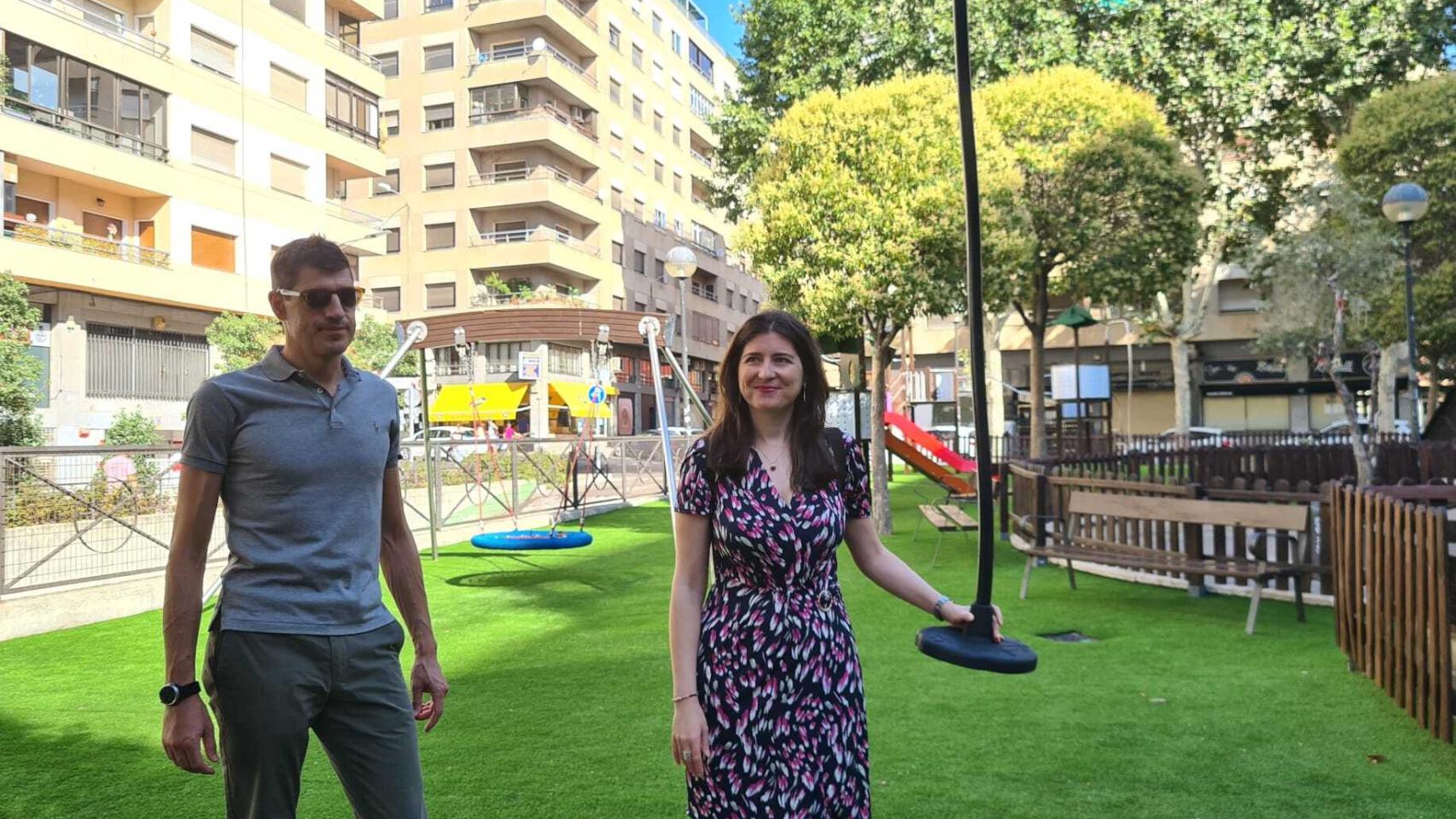 La concejala de Medio Ambiente, Parques y Jardines, Miryam Rodríguez, en el parque de Carmelitas