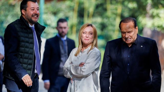 De izquierda a derecha; Matteo Salvini, Giorgia Meloni y  Silvio Berlusconi, en Roma.