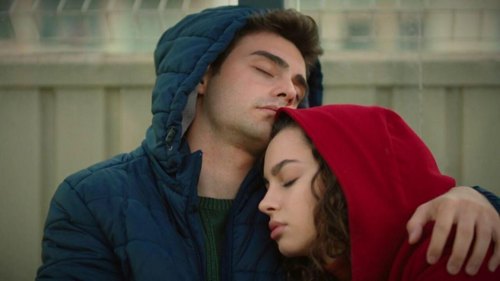 Fotograma del capítulo de la serie ‘Hermanos’ emitido este lunes 8 de agosto