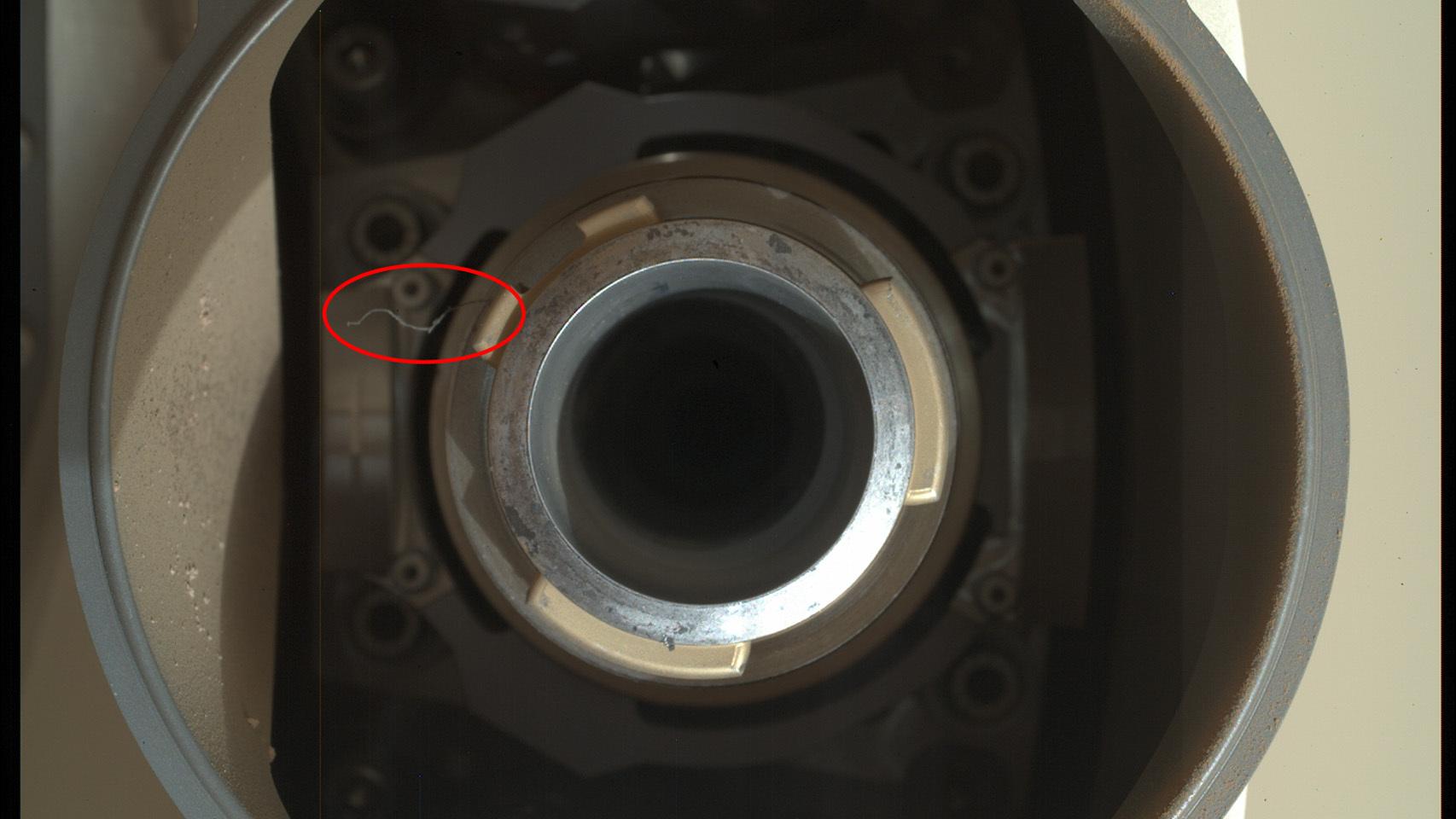 Filamento ubicado en el rover.