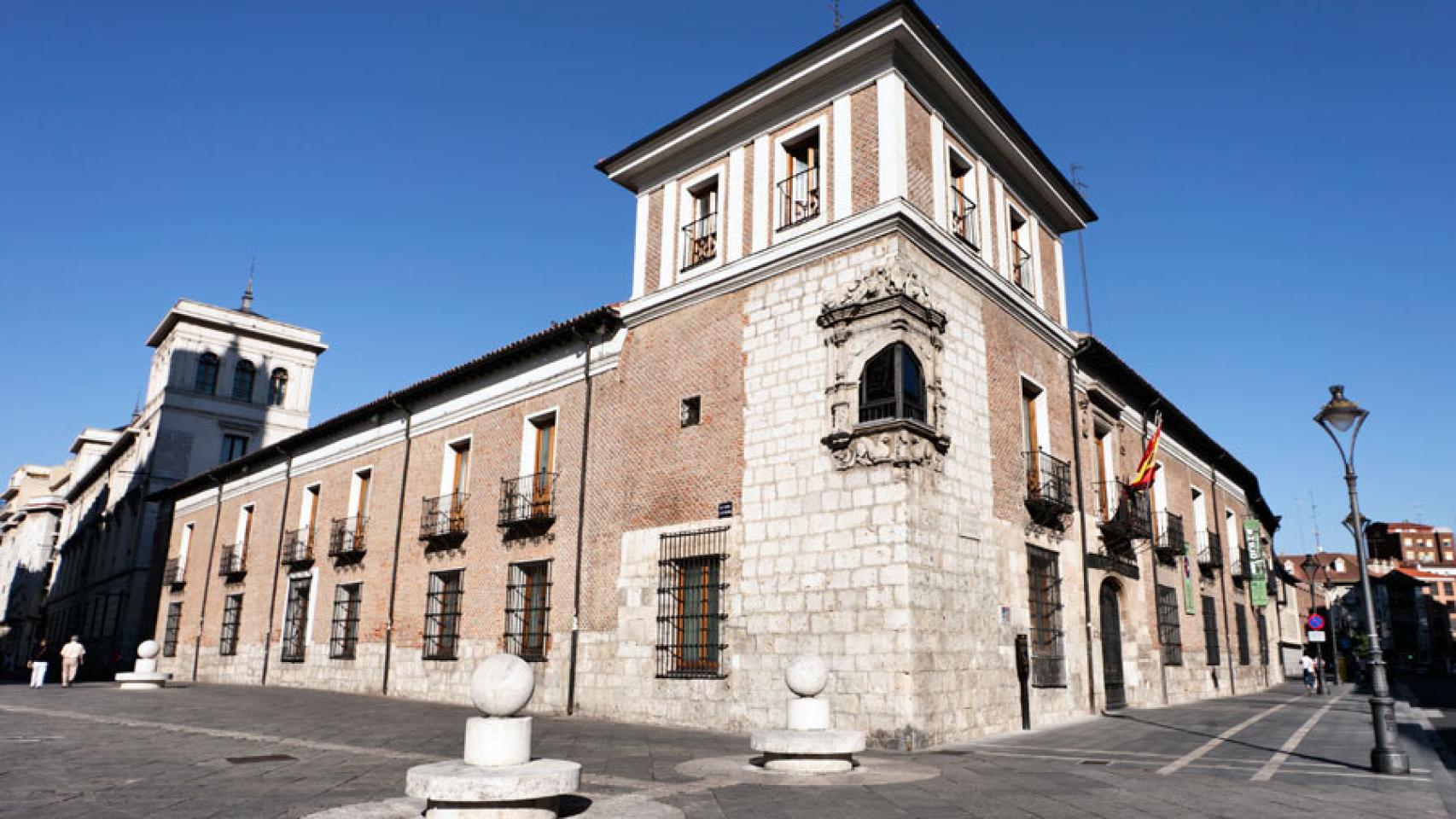El Palacio de Pimentel en Valladolid.