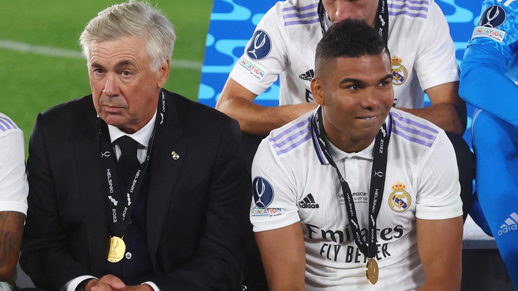 Eder Militao, Carlo Ancelotti y Casemiro