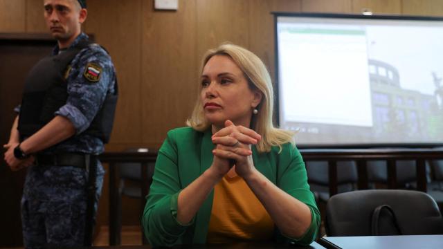 Marina Ovsyannikova en una audiencia en tribunal.