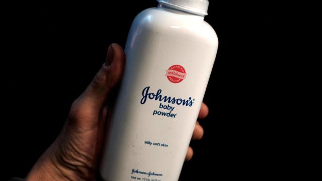 Polvos de talco de Johnson & Johnson.