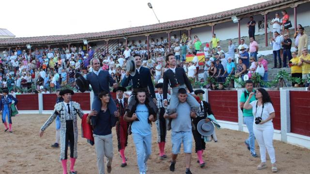 Apoteósis del toreo a caballo en Guijuelo: Diego Ventura y Leonardo Hernández salen en hombros