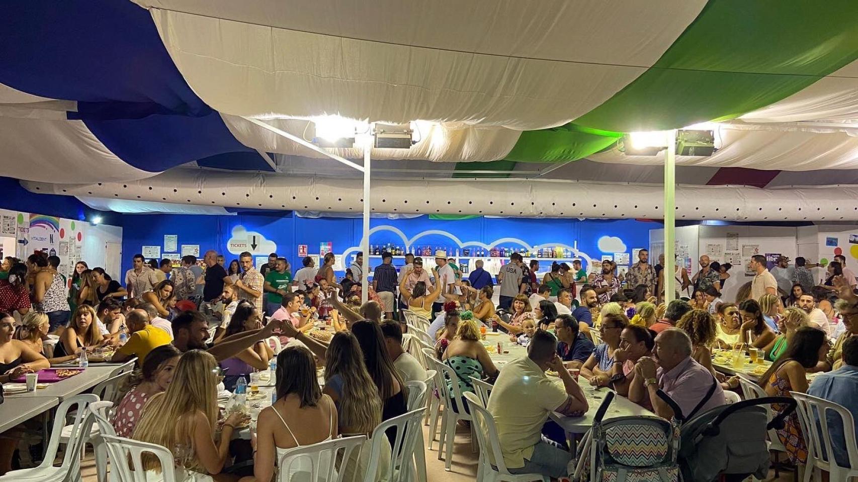 El interior de la caseta de AVOI.