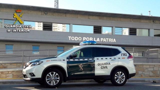 16/08/2022 Nota De Prensa.Dos guardias civiles que se encontraban fuera de servicio salvaron el pasado sábado la vida a una mujer, de 80 años, que se atragantó cuando estaba comiendo un trozo de empanada mientras estaba viendo un partido de fútbol en Moaña (Pontevedra).SOCIEDADGUARDIA CIVIL