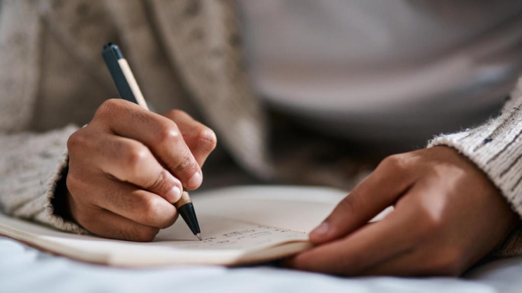 ¿'De repente' o 'Derrepente'? ¿Cómo se escribe?
