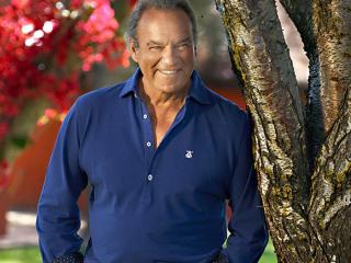 Imágenes del día: Bertín Osborne llega a la Feria de Albacete con '40 años son pocos'