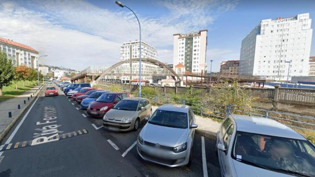 La avenida del Ferrocarril, zona en la que se construirá el nuevo centro cívico de O Burgo.