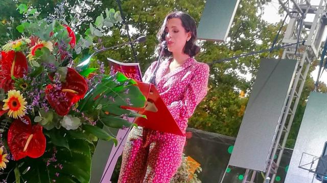 Cristina Esteban, pregonera de la Feria de San Julián de Cuenca. Foto: PP de Cuenca.