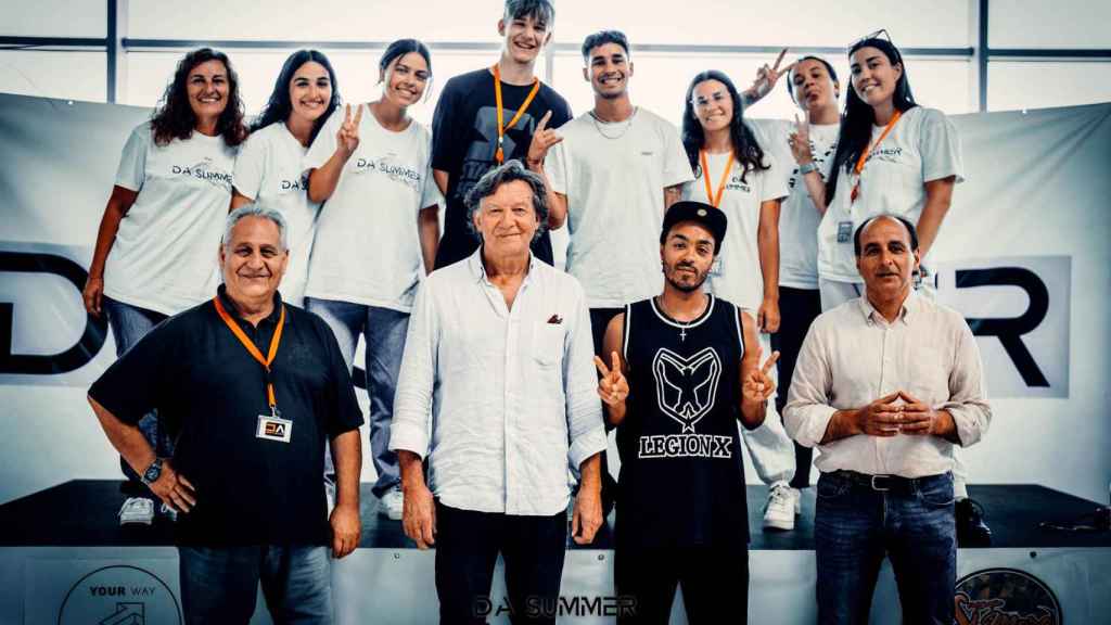 El secretario xeral para o Deporte, José Ramón Lete Lasa, en un campamento de danza urbana.