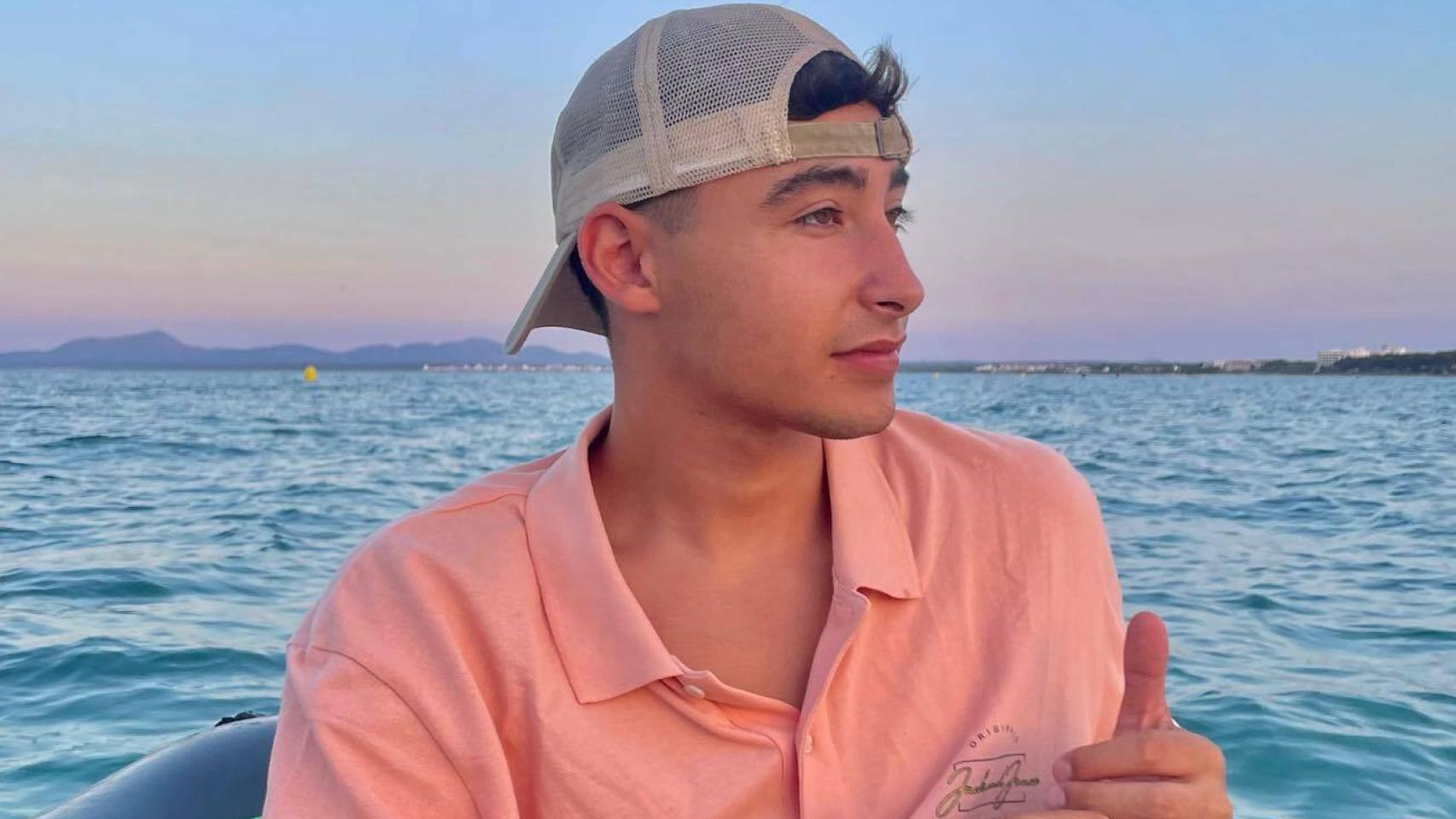 Juan, el hijo mayor de Nuria Roca y Juan del Val.