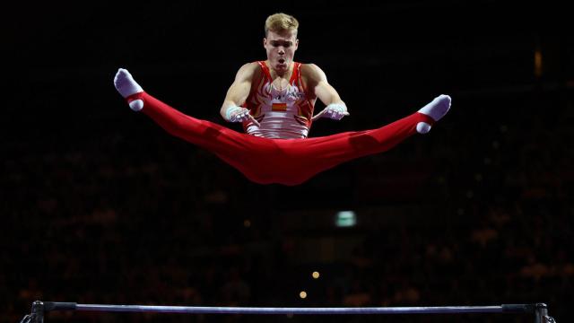 El español Joel Plata se cuelga el bronce en la final de barra fija
