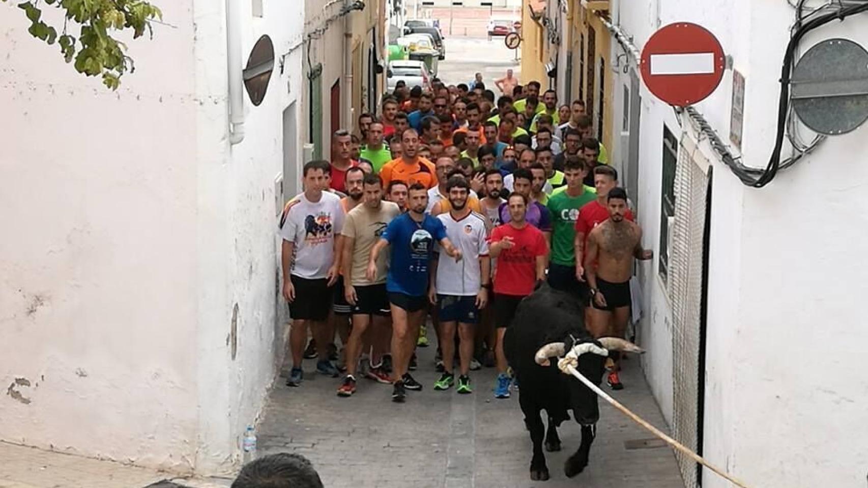 La localidad de Vallada ha decretado un día de luto por la muerte de un joven en los festejos, en la imagen los desarrollados anteriormente.
