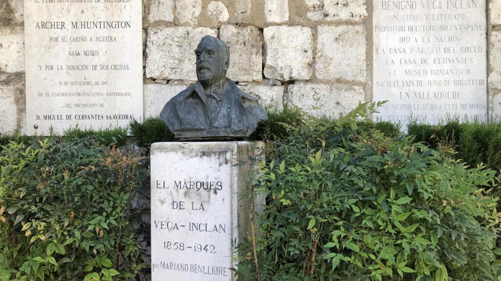 Busto de Benigno de la Vega- Inclán en la Casa-Museo de Miguel de Cervantes, en Valladolid.