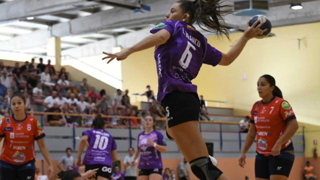 El Caja Rural Aula Valladolid  vs. el Balonmano Porriño