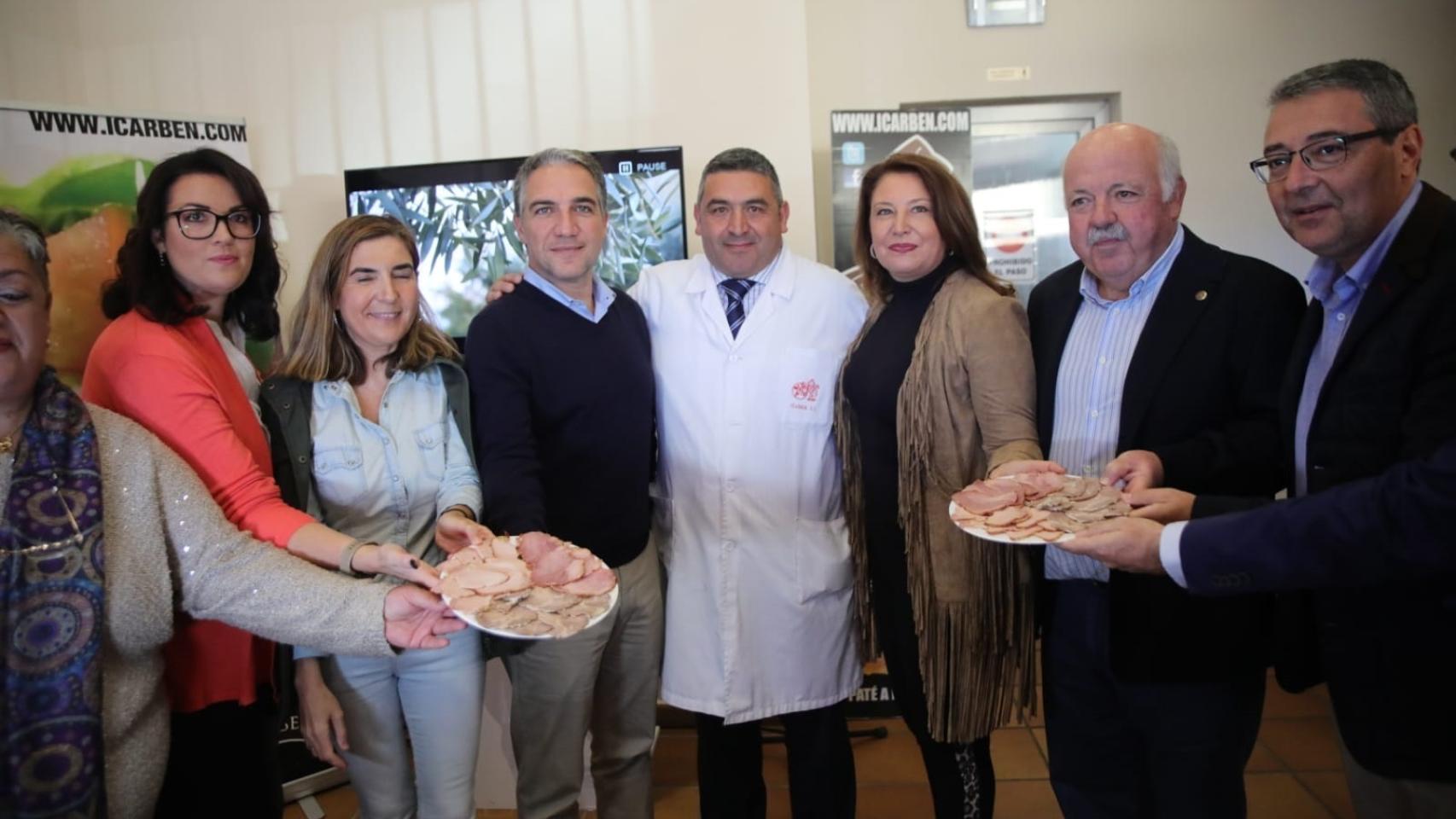 Consejeros andaluces en un acto de promoción de la carne mechada en 2019.