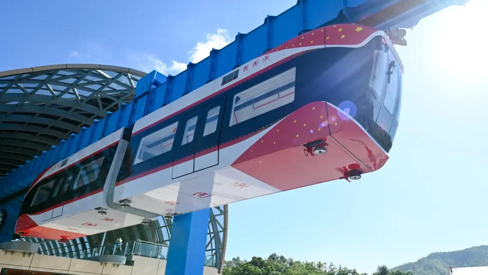 El 'maglev' chino Red Rail en su trayecto inaugural