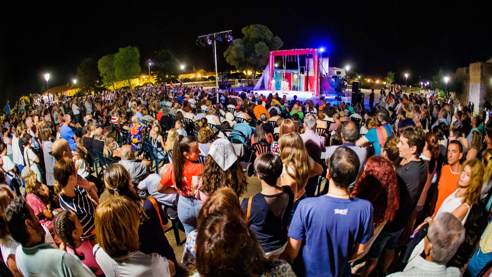 Unas 30.000 personas disfrutan del 25 aniversario de la Feria de Teatro de Castilla y León