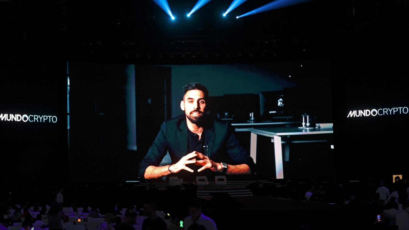Mani Thawani en su evento.